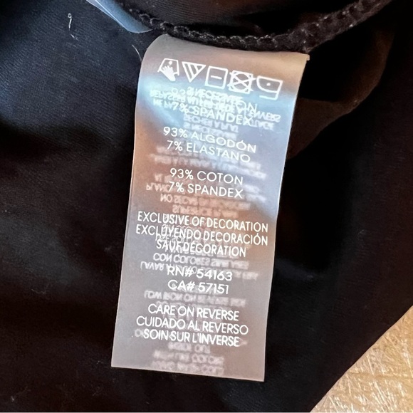 Karl Lagerfeld Paris Graphic Top with Puff Sleeve Women Size Medium - Picture 8 of 8